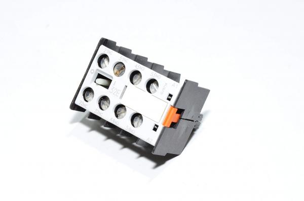 Siemens 3TX4422-1A apukoskettimet 2x NC 2x NO