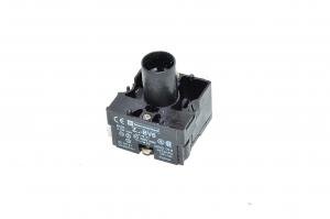 Telemecanique XB2-B sarjan ZB2-BW6 valomoduuli jossa BA9S lampun kanta