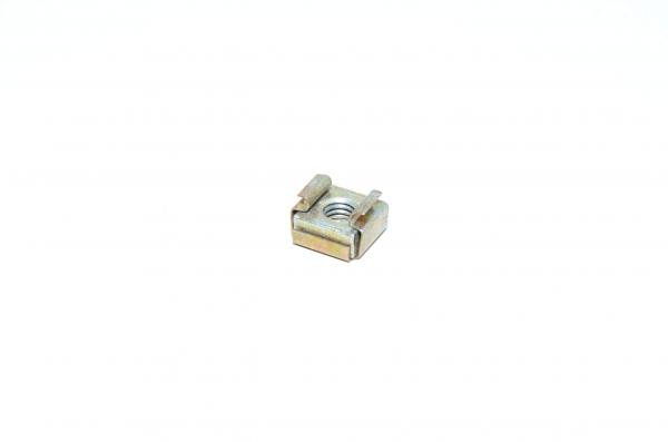 M6x1 RH 13x13mm korimutteri 1,6mm paksulle paneelille