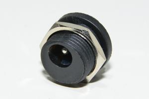 Cliff FC681473 5,5x2,1mm paneeliasennettava DC pistukka (DC jakki) M12x1 RH ulkokierteellä 1A *uusi*