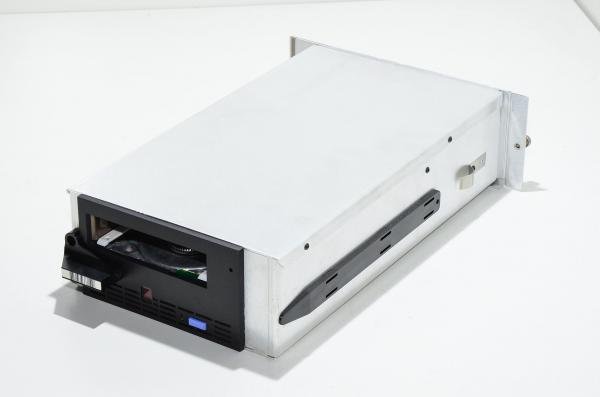 IBM 18P8159 18P7949 Ultrium 2 FC 200/400GB LTO2 nauha-asemamoduuli optisilla liitännöillä 3583 nauha varmuuskopiointi kirjastoa varten *new*