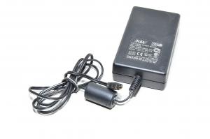 5VDC 4,5A 22,5W ulostulo, 100-240VAC sisääntulo KM SPA25N-10545 hakkurivirtalähde, erikoinen 2pin DC liitin