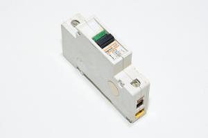 2A 1-vaihe C-tyypin automaattisulake / johdonsuojakatkaisija Legrand 02301 C2 230VAC / 400VAC