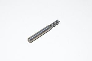5x15x6x50mm-17°/45°-3T 5mm, 3-leikkuinen, 6mm varsi, 45° kirteen nousukulma, 17° etukulma,  päällystämätön sintrattu täyskarbidi poraava tappijyrsinterä 50mm kokonaispituudella *uusi*