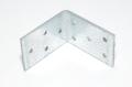 60x60x40x2,4mm teräksinen kulmarauta jossa 9x 5mm reikiä