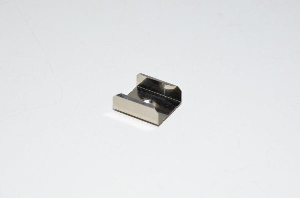 SS-AL-PR-BRACKET-5 teräksinen asennuskiinnike SS6061, SS2122 (ja SS0202) alumiinisille LED nauhan asennusprofiileille *uusi*