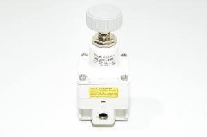 SMC IR2020-F02 precision regulator 0,005-0,2MPa