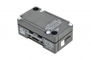 IFM AC5010 AS-i EMS-base coupling module with FC addressing socket and IFM AC3000 AS-i module cover