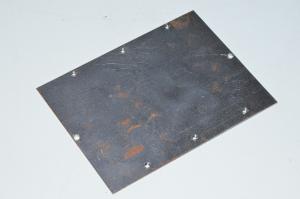 Teräksinen paneeli 146x110x1,8mm, 2x 4mm ja 4x M4x0.7 reiät