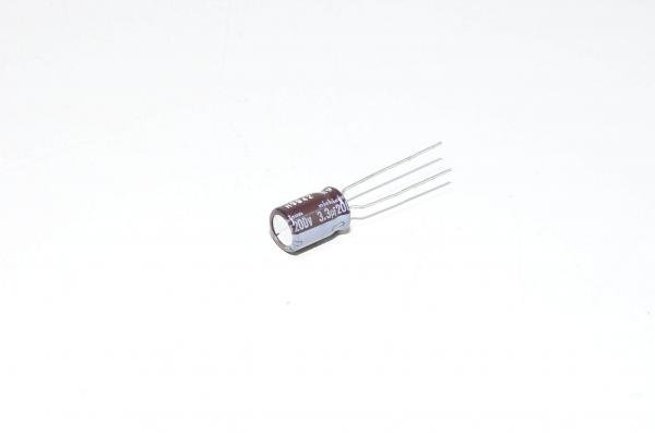 3,3µF 200VDC 105°C >1000h 40/105 Nichicon UPR2D3R3MPH1TA alumiinielektrolyyttikondensaattori, 3,5/5mm johtimilla *uusi*