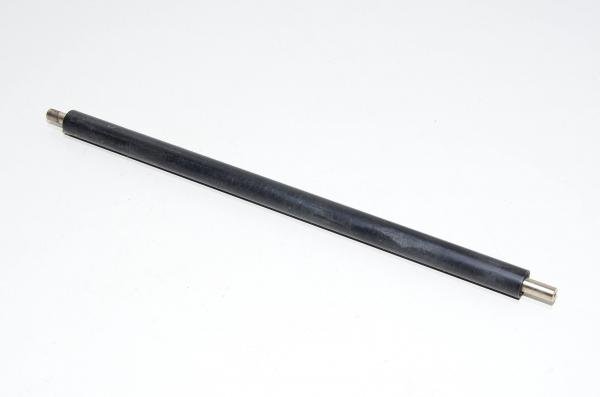 Kumipäällysteinen tela 11,5x258mm pyöreällä 5,95x13mm teräksisillä akselinpäillä