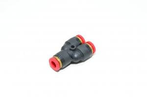Pisco PY6 punainen 6mm Y-liitin / Y-haara / Y-sovitin pikaliitin samoille putkihalkaisijoille