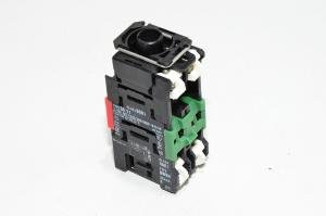 Telemecanique Square D tyypin D luokan 9001 kosketinelementtikokoonpano 9001-DA11 + DWSN, 1x NC kärjet (normaalisti kiinni) 1x NO kärjet (normaalisti auki) ja BA15S lampunkanta + 6,2KΩ resistor