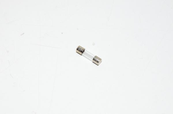 T630mA 5x20mm lasiputkisulake 250V *uusi*