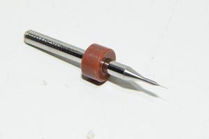 0,105x3,175x1,8mm 0,105mm 130° kovametallikierukkapora 3,175mm varrella *uusi*