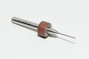 0,6x3,175x9,5mm 0,6mm 130° kovametallikierukkapora 3,175mm varrella *uusi*