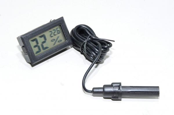 Musta paneeliasennettava 2x LR44 paristokäyttöinen lämpötila ja kosteusmittari -50..+70°C, 10-99% RH *uusi*