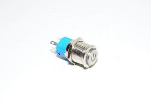 16mm metallinen kytkin, tasapäinen, ulostyöntyvä, On/Off (SPDT), 220V vihreä LED, virtasymboli, M16x1, 3A, 250VAC, IP65 *uusi*