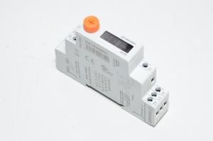 Crouzet Syr-line DZ1R08MV1 digitaalinen monitoimiajastinrele 12-240VAC/VDC 1x SPDT kärjet 8A 250VAC/30VDC *uusi*