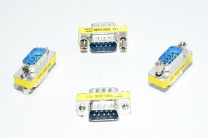 Napaisuuden vaihtaja D-Sub 9-pin (DE-9M) (Uros / Uros) *uusi*