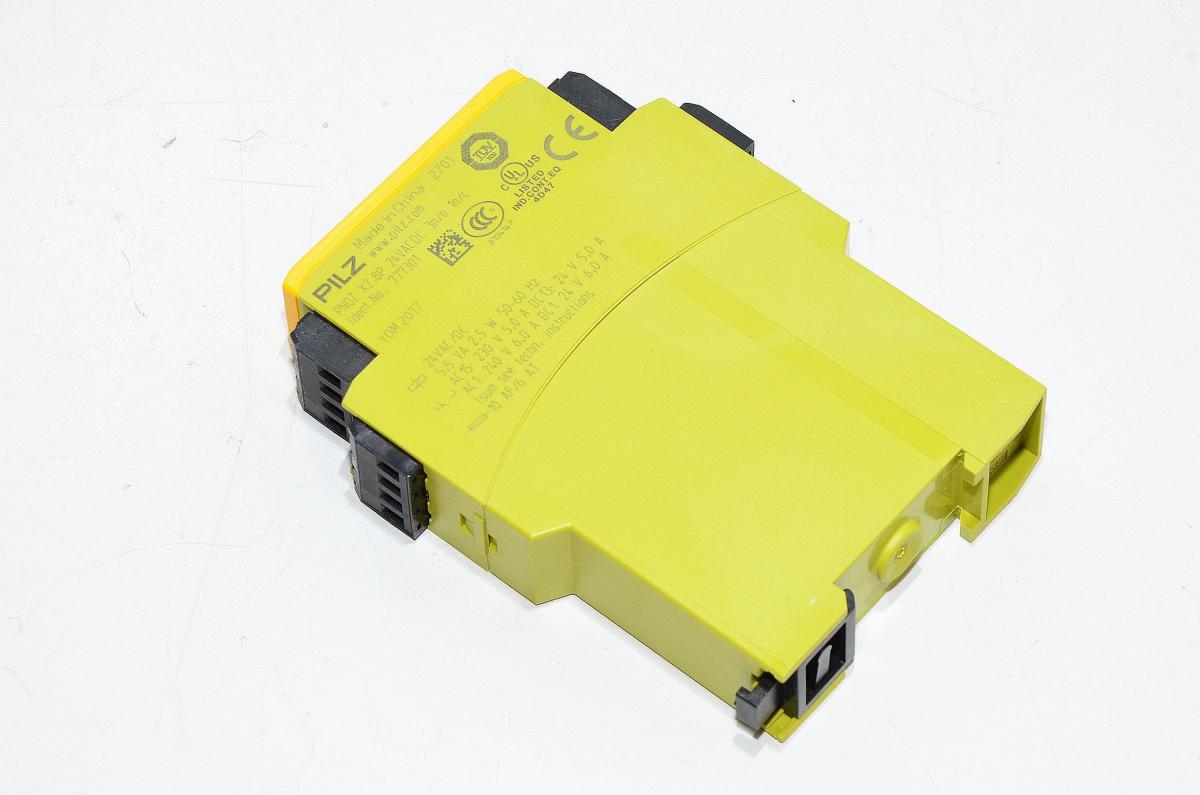Pilz PNOZ X2.8P 24VACDC 3N/O 1N/C 777301 safety relay 24VAC / 24VDC ...