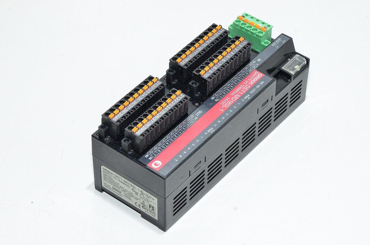 Omron DST1-MD16SL-1 safety I/O terminal *new*