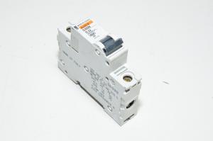 32A 1-vaihe C-tyypin automaattisulake / johdonsuojakatkaisija Merlin Gerin multi9 C60N C32 230VAC / 400VAC