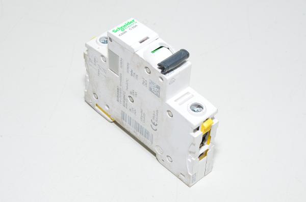 63A 1-phase C-type automatic fuse / circuit breaker Schneider Electric iC60N Acti9 A9F74163 C63A 230VAC / 400VAC