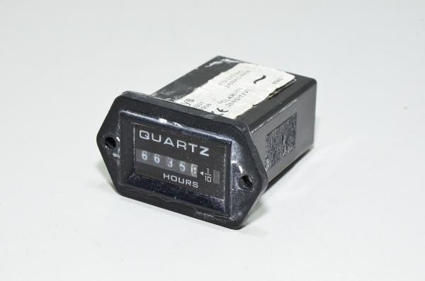SYS 08001 05008 käyttötuntimittari 150-220VAC   