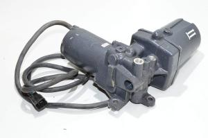 OMC Cobra hydraulinen kallistustrimmipumppu 2,3L 3,0L 4,3L V6 5,0L 5,7L V8