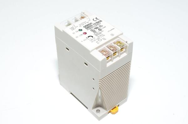Omron S82K-01505 SMPS power supply unit, in 100-240VAC out 5VDC 2.5A 15W *new*