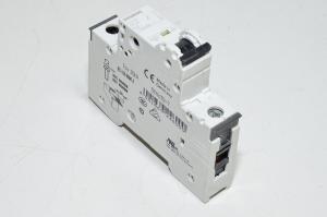 2A 1-phase C-type automatic fuse / circuit breaker Siemens 5SY61 C2 230VAC / 400VAC, black lever