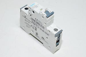 16A 1-vaihe C-tyypin automaattisulake / johdonsuojakatkaisija Siemens 5SY6116-7 C16 230VAC / 400VAC, harmaa vipu