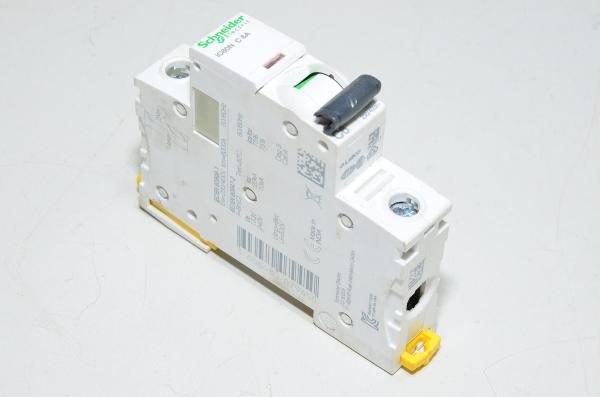 6A 1-vaihe C-tyypin automaattisulake / johdonsuojakatkaisija Schneider Electric iC60N Acti9 A9F74125 C6A 230VAC / 400VAC