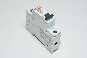 20A 1-vaihe C-tyypin automaattisulake / johdonsuojakatkaisija Merlin Gerin multi9 C60N C20 230VAC / 400VAC