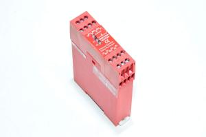 Allen-Bradley Guardmaster Minotaur MSR23M turvarele 24VAC/24VDC 500V 8A 3x NO 1x NC