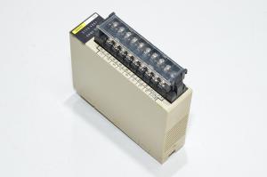 Omron Sysmac C200H-OD212 diskreetti ulostuloyksikkö 16x syöttävää transistorilähtöä 24VDC 100mA