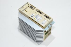 Omron Omnuc R88D-UA20V AC servomoottoriohjain, sisääntulo 200-230VAC ulostulo 1~ 0-200VAC 3,6A 750W