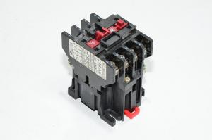 Telemecanique LC1-D253 40A / 660VAC 220VAC 3x NO + 1x NO kontaktori *suoja lohjennut*