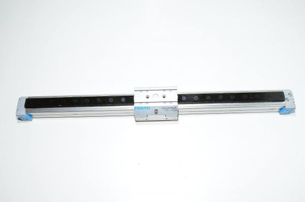 Festo DGPL-25-500-PPVA-KFB 161792 Pneumaattinen lineaari liukuyksikkö ohjurilla