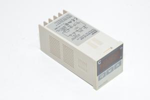 Omron E5CS-Q1KJX-522 digitaalinen lämpötilansäädin, PT100, 1x relelähtö, 1x hälytyslähtö, 24V *uusi*