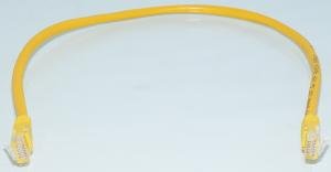 1x 0.5m Suojaamaton CAT5e verkkokaapeli keltainen (RJ45 - RJ45)