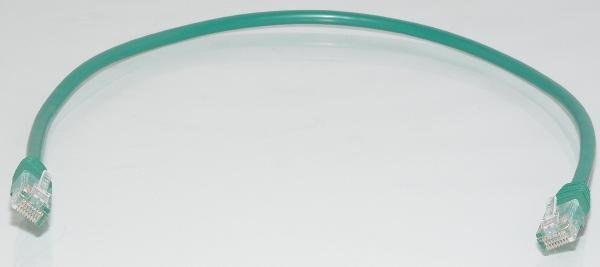 1x 0.5m Suojaamaton CAT5e verkkokaapeli vihreä (RJ45 - RJ45)