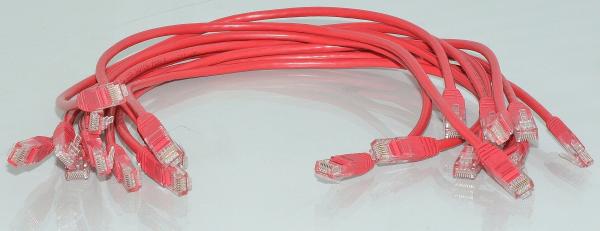 10x 0.5m Suojaamaton CAT5e verkkokaapeli punainen (RJ45 - RJ45)