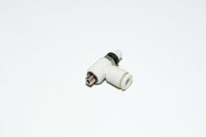 SMC AS1211F-M5-04 kulmamallin vastusvastaventtiili tuloilman kuristuksella jossa liitin M5x0.8 kierteellä ja 4mm pikaliitin letkulle