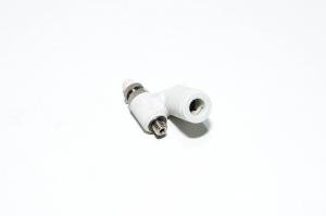 SMC AS1301F-M5-06 yleismallin vastusvastaventtiili poistoilmakuristuksella jossa liitin M5x0.8 kierteellä ja 6mm pikaliitin letkulle