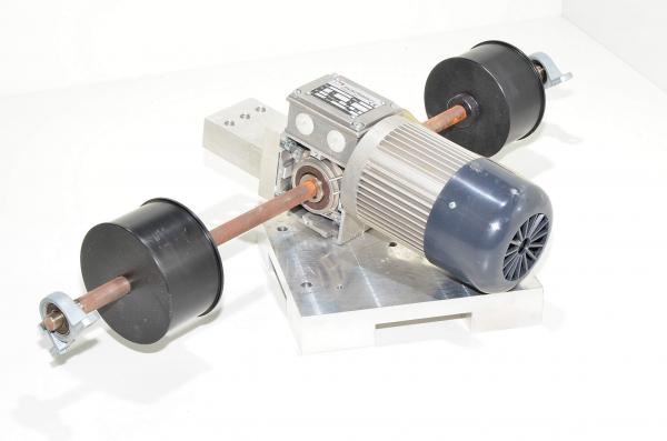 Mini Motor PC230M3T kierukkavaihdemoottori + akseli jossa on 2 rullaa