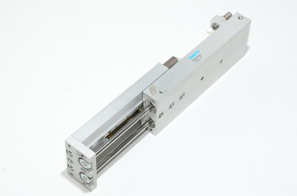 Festo SLT-16-100-P-A-CC kaksimäntäinen miniluistiyksikkö lineaarijohteella